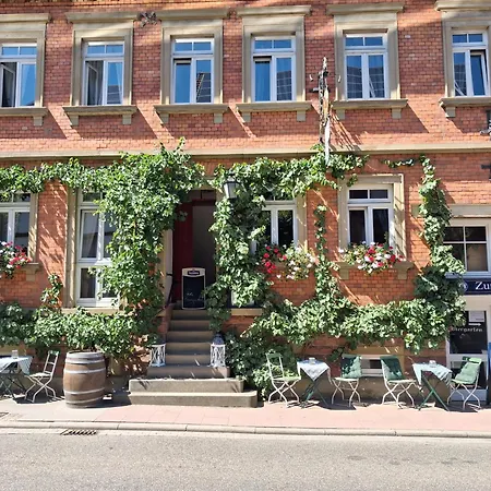 Zum Schinderhannes Отель Waibstadt